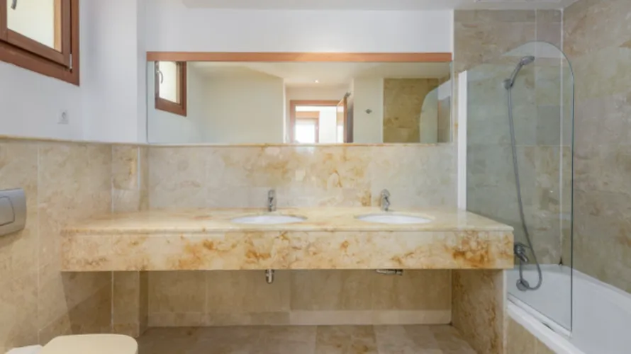 Apartamento de 3 dormitorios en Marbella, Spain No. 541 № 10