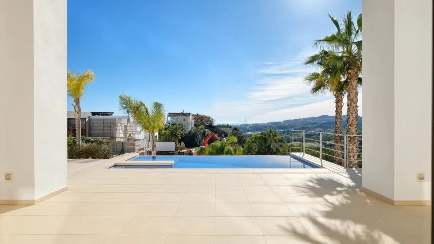 Villa de 4 dormitorios en Benahavís, Spain No. 389 № 5