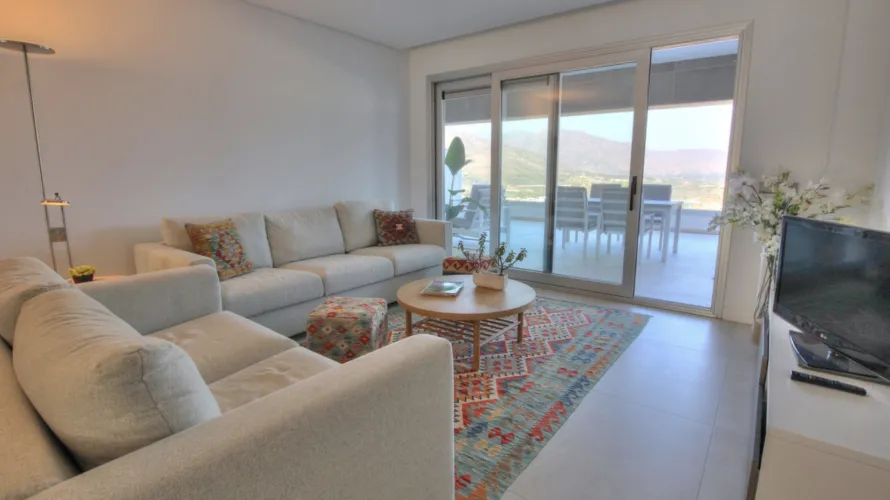 Apartamento de 2 dormitorios en Mijas Costa, Spain No. 673 № 4