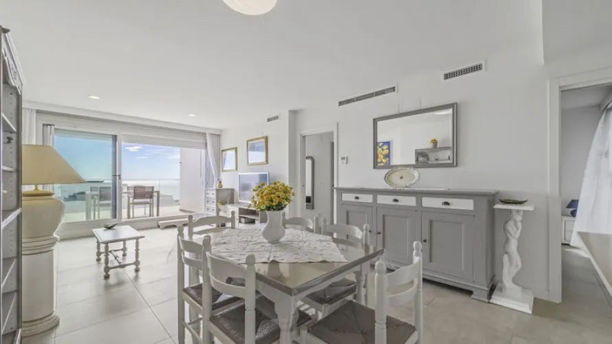 Apartamento de 2 dormitorios en Benalmádena, Spain No. 721 № 17