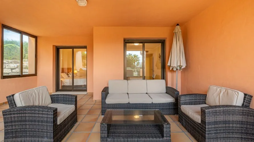 Apartamento de 2 dormitorios en Casares, Spain No. 413 № 1