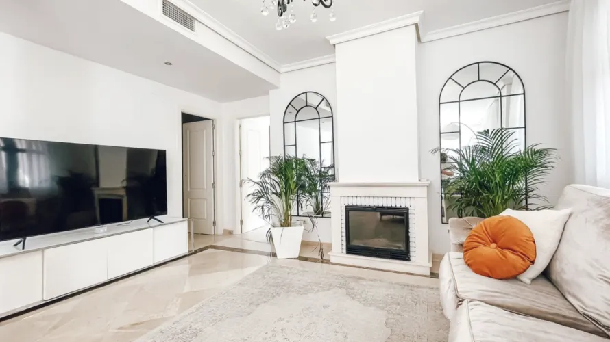 Apartamento de 2 dormitorios en Marbella, Spain No. 1047 № 18