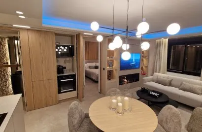 Apartamento de 2 dormitorios en Marbella, Spain No. 692