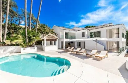 Villa de 5 dormitorios en Marbella, Spain No. 934