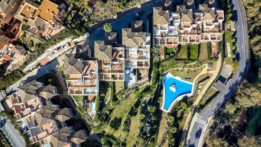Apartamento de 4 dormitorios en Marbella, Spain No. 475 № 15