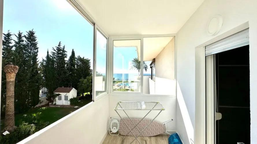 Apartamento de 2 dormitorios en Estepona, Spain No. 615 № 6