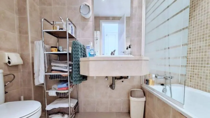 Apartamento de 2 dormitorios en Casares, Spain No. 681 № 8