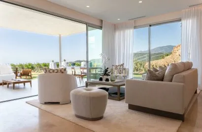 Apartamento de 4 dormitorios en Benahavís, Spain No. 406