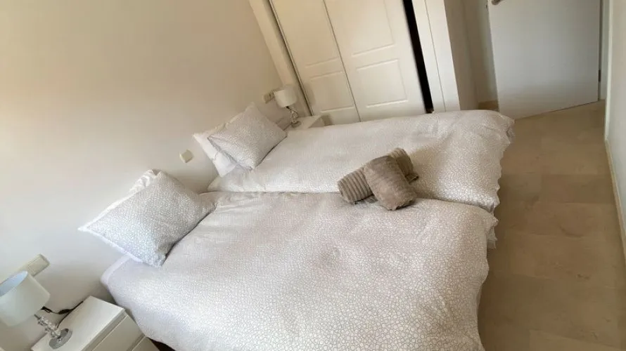 Apartamento de 2 dormitorios en Marbella, Spain No. 834 № 12