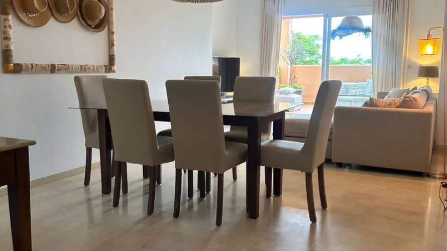 Apartamento de 2 dormitorios en Marbella, Spain No. 834 № 8