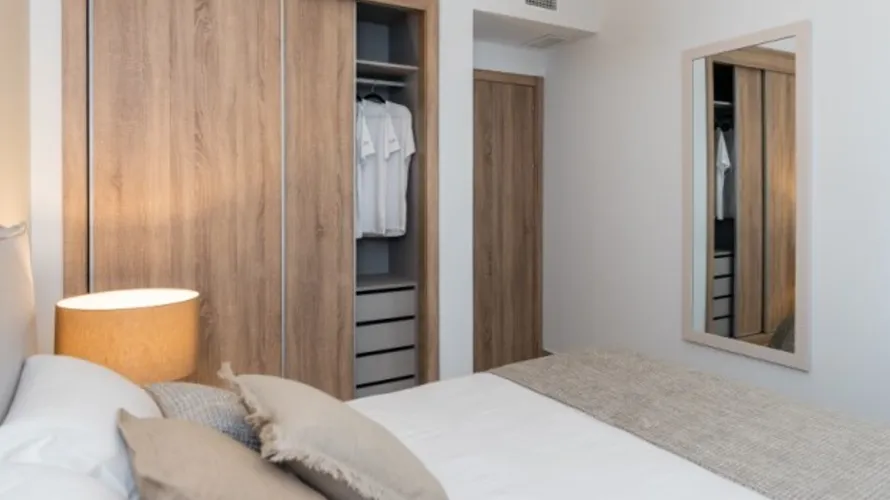 Apartamento de 2 dormitorios en Estepona, Spain No. 553