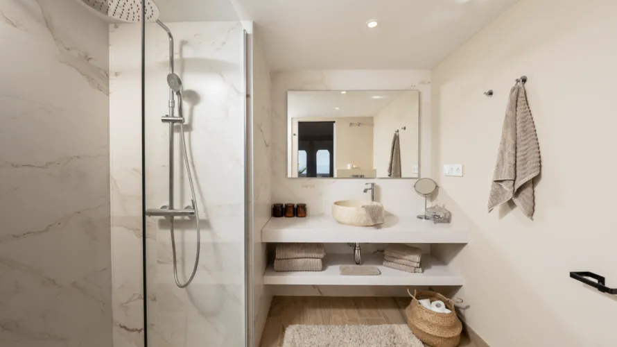 Apartamento de 3 dormitorios en Estepona, Spain No. 1073 № 11