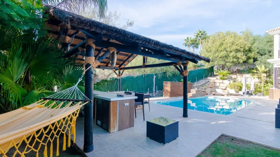Villa de 5 dormitorios en Marbella, Spain No. 390 № 25