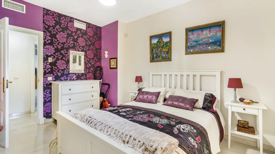 Apartamento de 2 dormitorios en Cortes (San Pedro De Alcantara), Spain No. 661 № 4