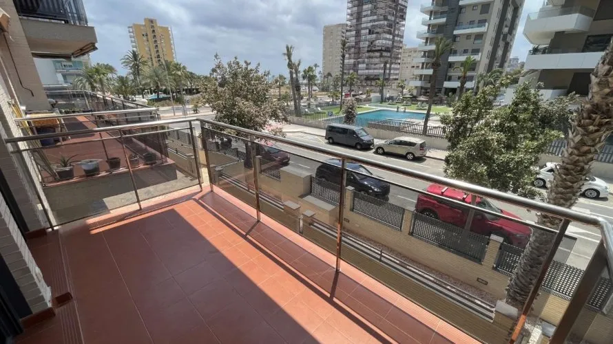 Apartamento de 2 dormitorios en Alicante, España No. 1456 № 26