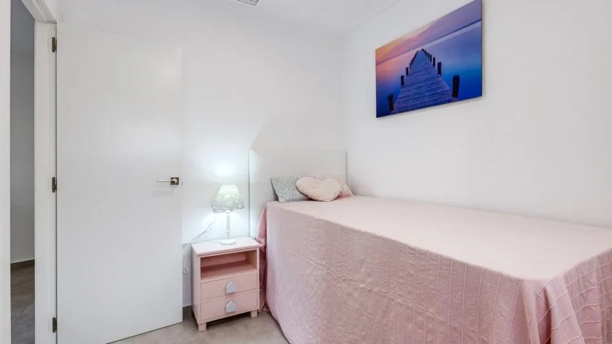 Apartamento de 56m² en La Mata, España No. 2528 № 18