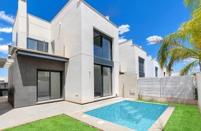 Villa de 3 dormitorios en La Florida, España No. 2422