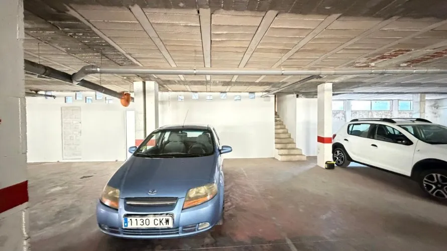 Propiedad comercial de 2800m² en Torrevieja, España No. 2675 № 13