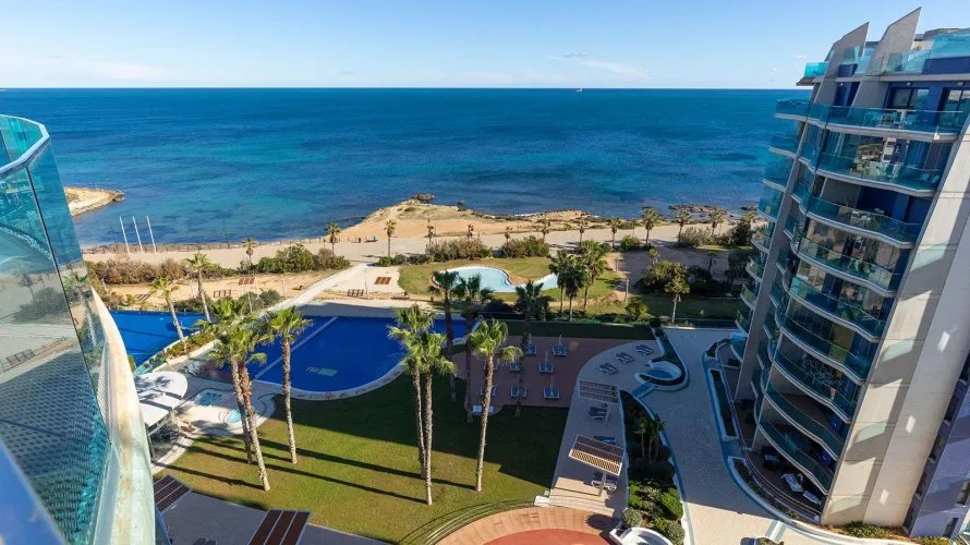 Ático de 2 dormitorios en Torrevieja, España No. 2292 № 24