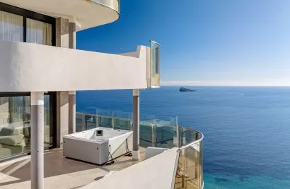 Apartamento de 3 dormitorios en Benidorm, España No. 2019