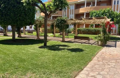 Apartamento de 2 dormitorios en Dénia, España No. 2458