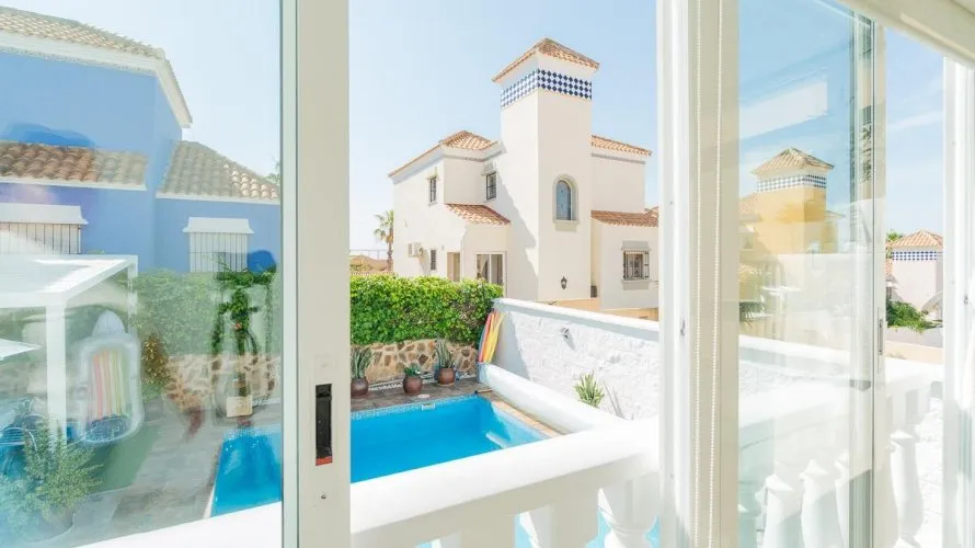 Сasa de 4 dormitorios en Campoamor, España No. 2668 № 14