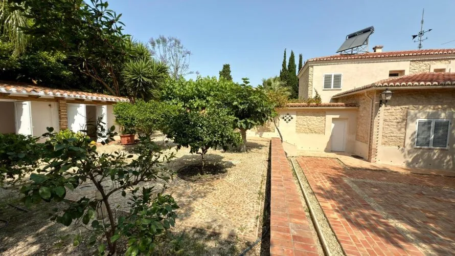 Apartamento de 6 dormitorios en Alicante, España No. 2088 № 24