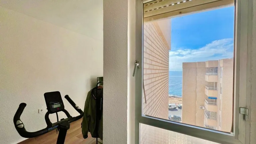 Ático de 2 dormitorios en Torrevieja, España No. 2298 № 24