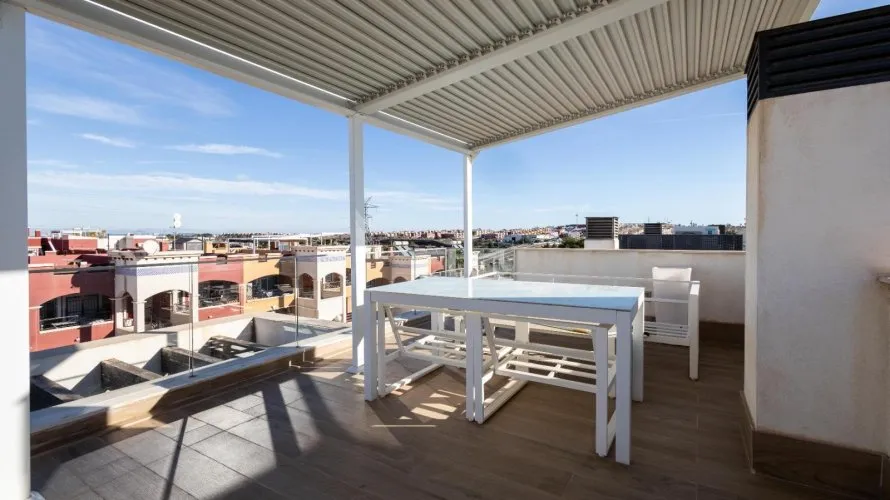 Apartamento de 4 dormitorios en La Florida, España No. 2303 № 25