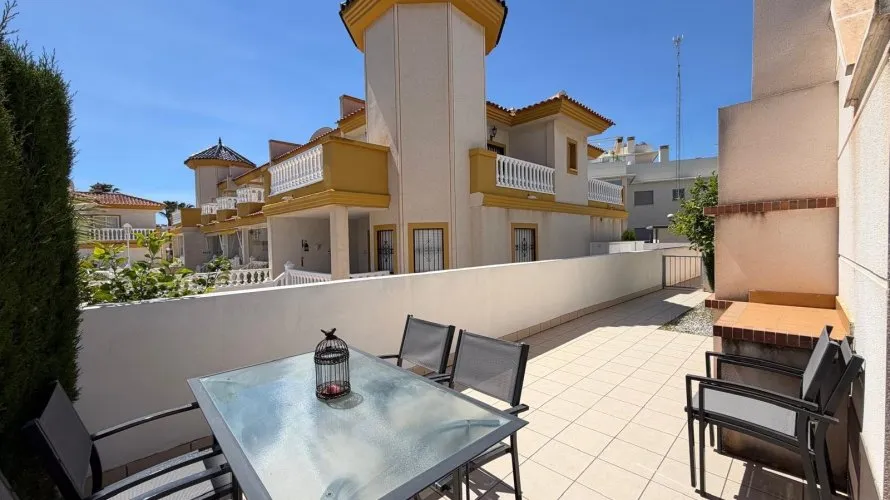 Villa de 4 dormitorios en Ciudad Quesada, España No. 2377 № 11
