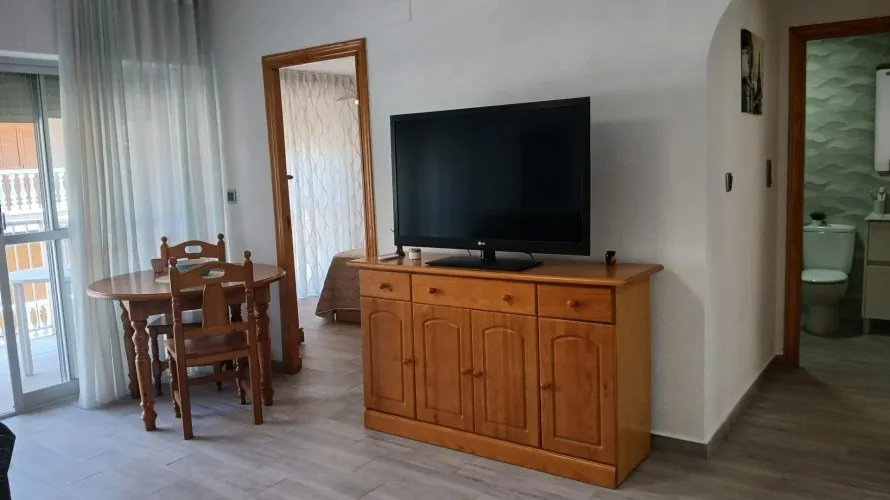 Apartamento de 1 dormitorio en Guardamar del Segura, España No. 2443 № 11