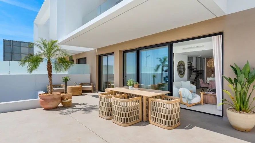 Villa de 3 dormitorios en Dolores, España No. 2143