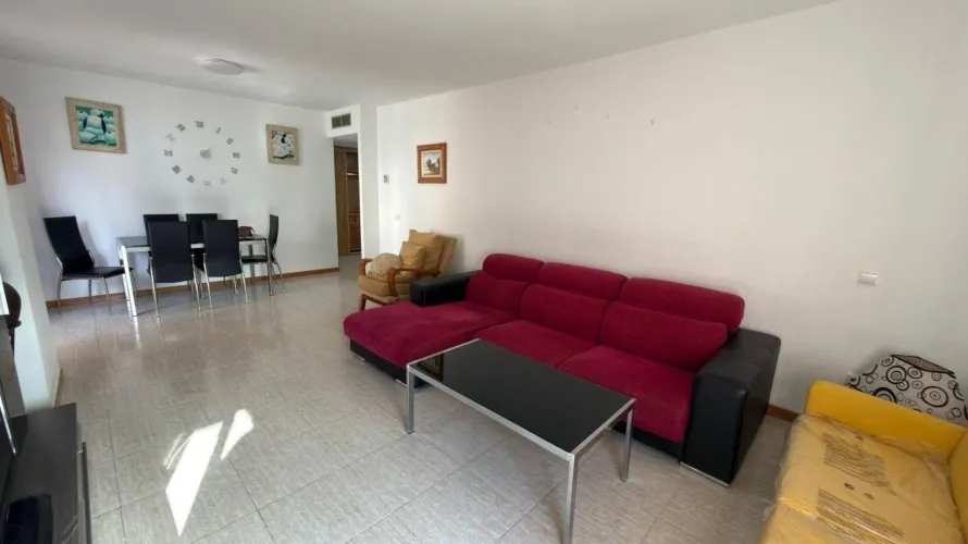 Apartamento de 2 dormitorios en Villajoyosa, España No. 2371 № 1