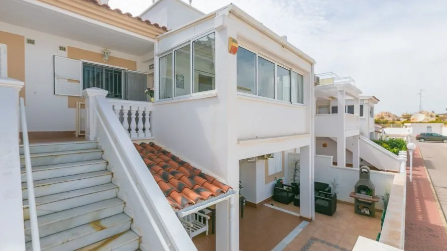 Ático de 89m² en Torrevieja, España No. 2376 № 1