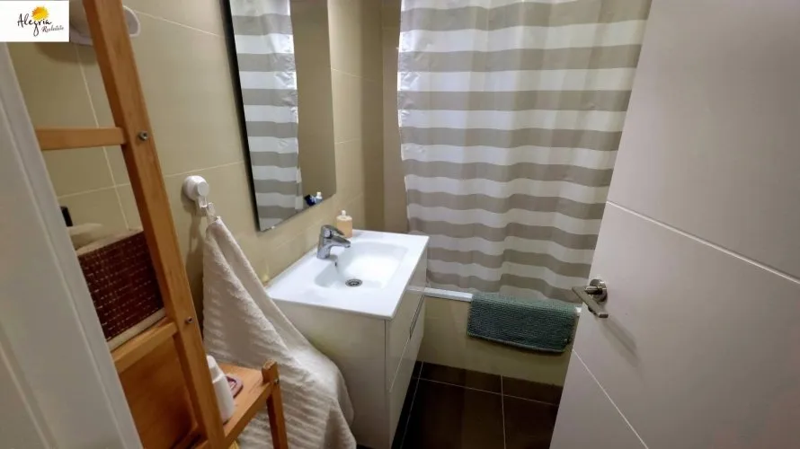 Apartamento de 3 dormitorios en Alicante, España No. 2610 № 14