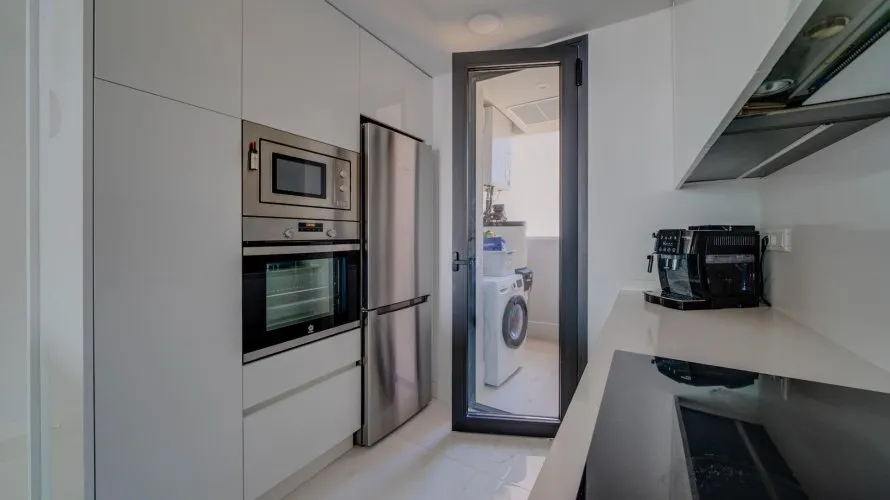 Apartamento de 2 dormitorios en Benidorm, España No. 2521 № 9