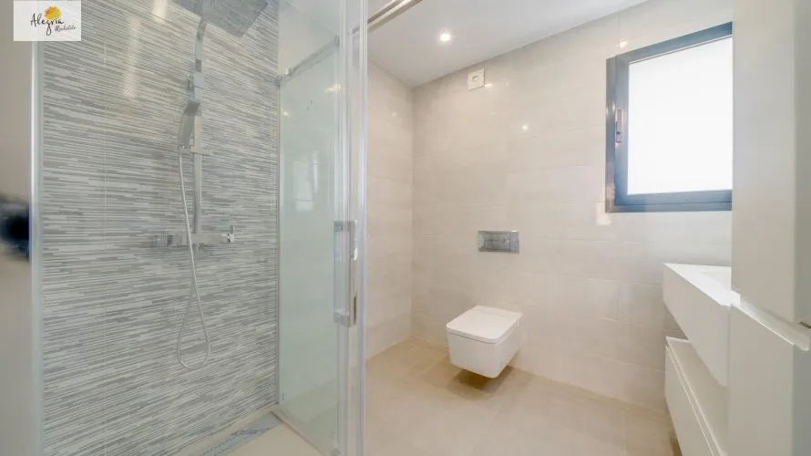 Villa de 5 dormitorios en Calpe, España No. 1790 № 13
