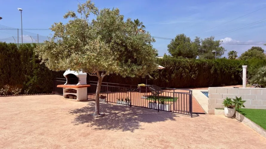 Villa de 168m² en San Vicente del Raspeig, España No. 2461