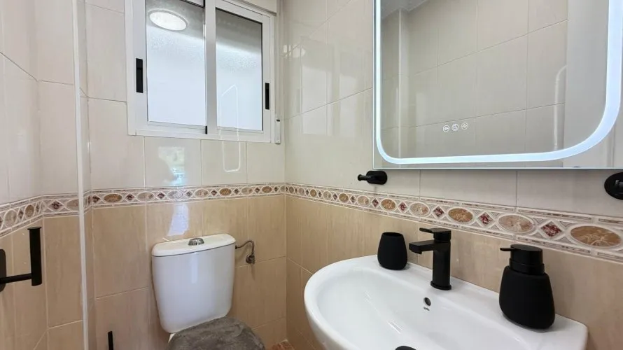 Сasa de 3 dormitorios en Alicante, España No. 2374 № 20