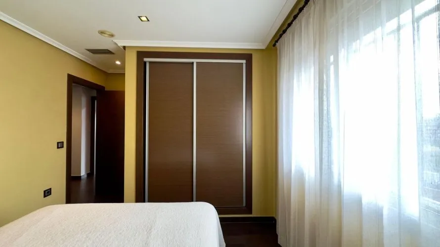 Propiedad comercial de 12 dormitorios en Torrevieja, España No. 2362 № 7