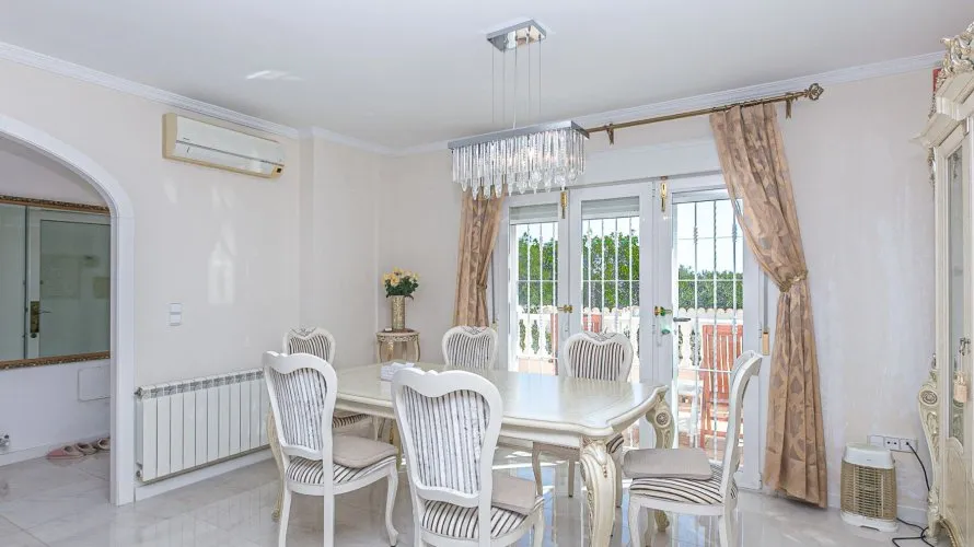 Villa de 185m² en Castilblanco de los Arroyos, España No. 2612 № 19