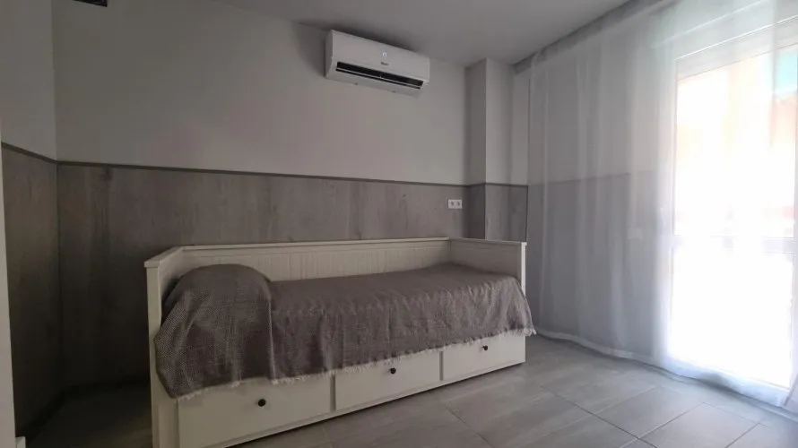 Apartamento de 3 dormitorios en Torrevieja, España No. 2102 № 4
