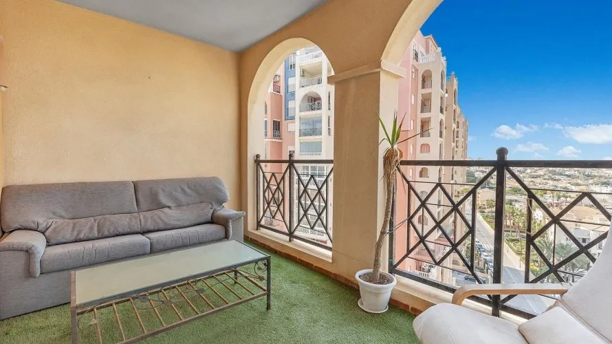 Apartamento de 2 dormitorios en Torrevieja, España No. 2431 № 27