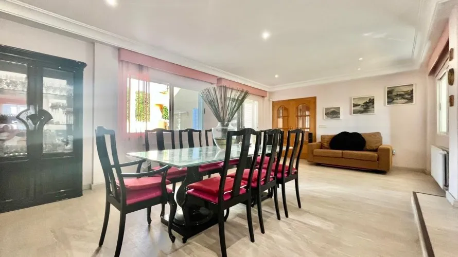 Villa de 4 dormitorios en Torrevieja, España No. 1553 № 20