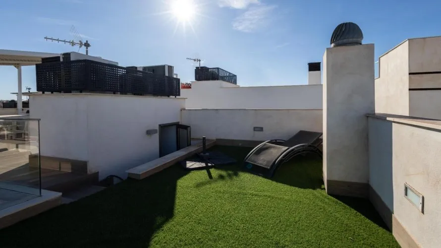 Apartamento de 4 dormitorios en La Florida, España No. 2303 № 24