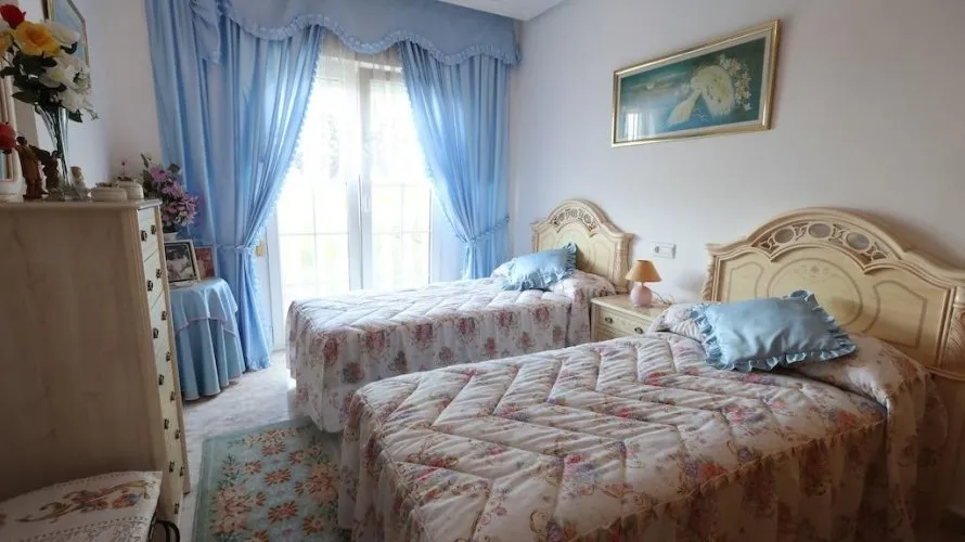 Apartamento de 5 dormitorios en Alicante, España No. 2211 № 9