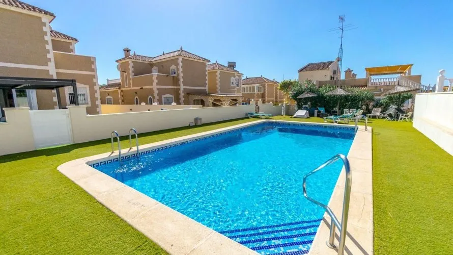 Сasa de 105m² en Campoamor, España No. 2239 № 28