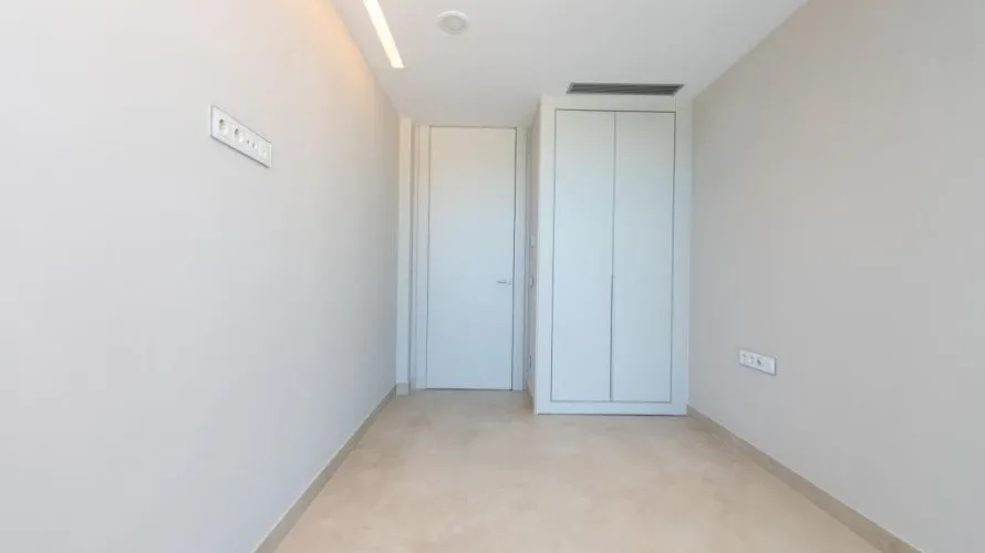 Ático de 4 dormitorios en Benidorm, España No. 1590 № 10