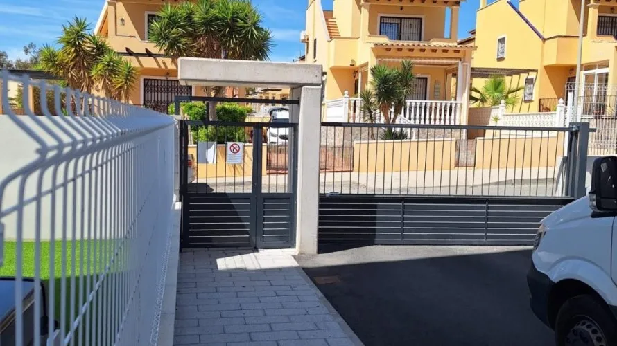 Apartamento de 2 dormitorios en Villamartin, España No. 1908 № 22