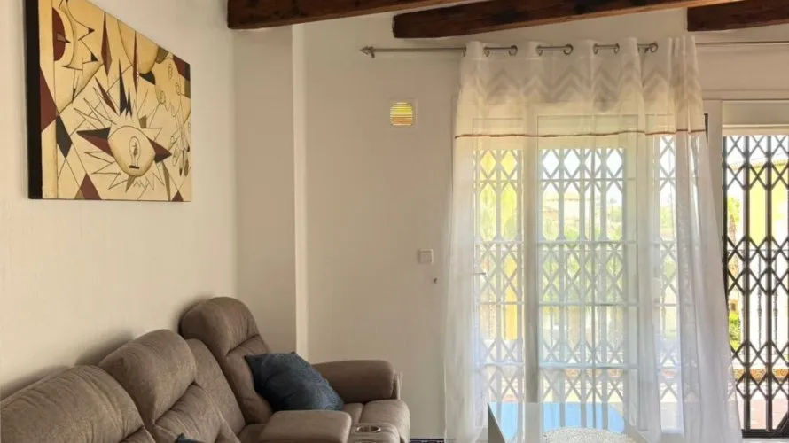 Apartamento de 2 dormitorios en Torrevieja, España No. 2268 № 1